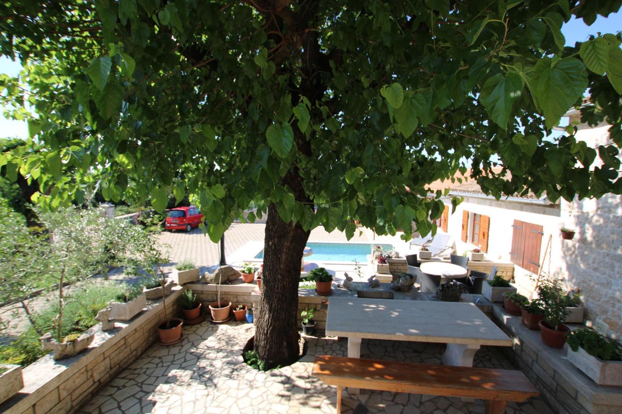 Apartments Vesna With Pool - New! Sveti Lovrec Pazenaticki Exterior foto